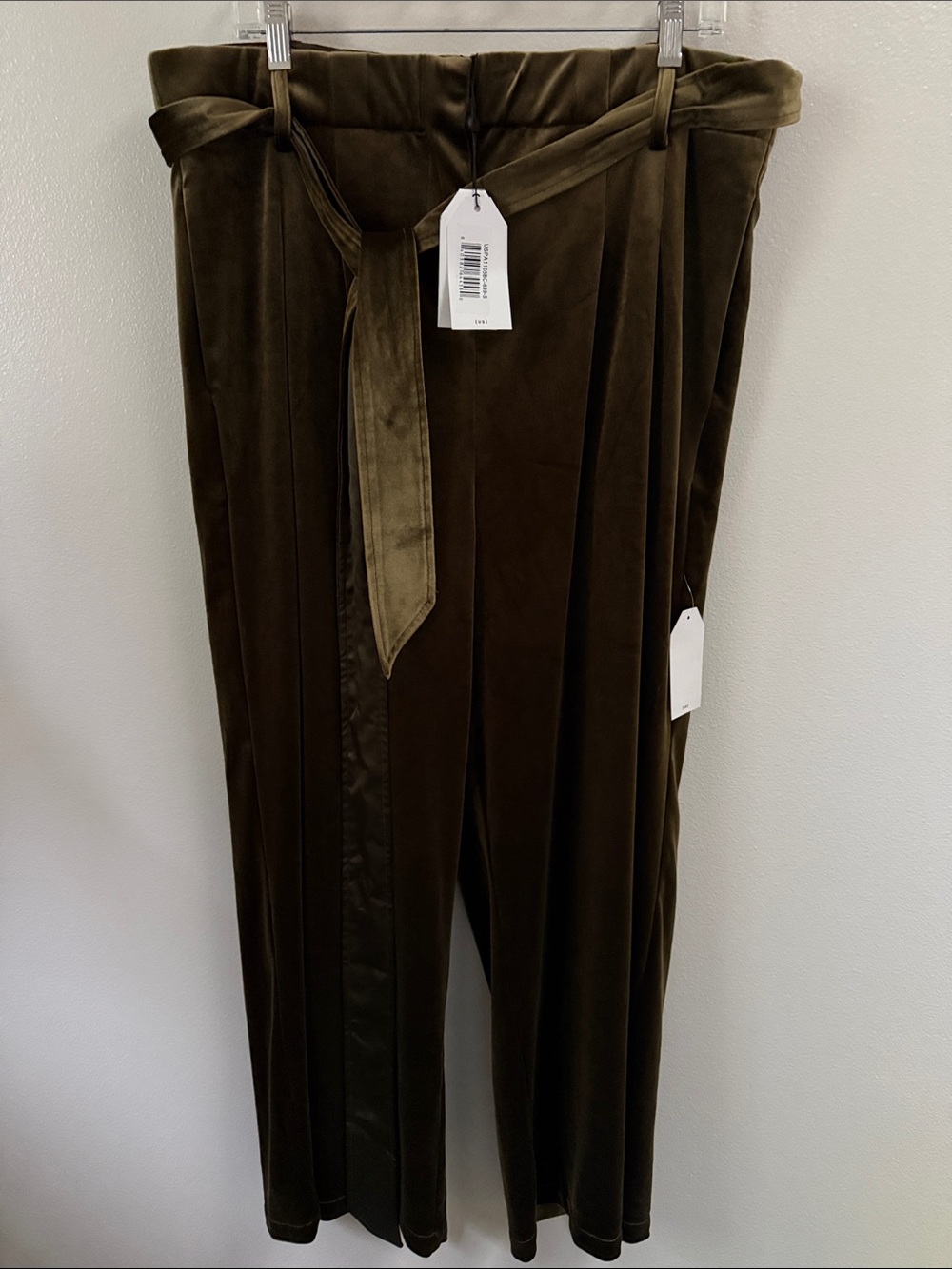Universal Standard High Rise Olive Green Wide-Leg Velvet Pants with Tie Belt